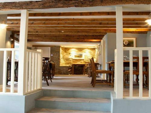 The Anchor Inn ไอวีบริดจ์ ภายนอก รูปภาพ